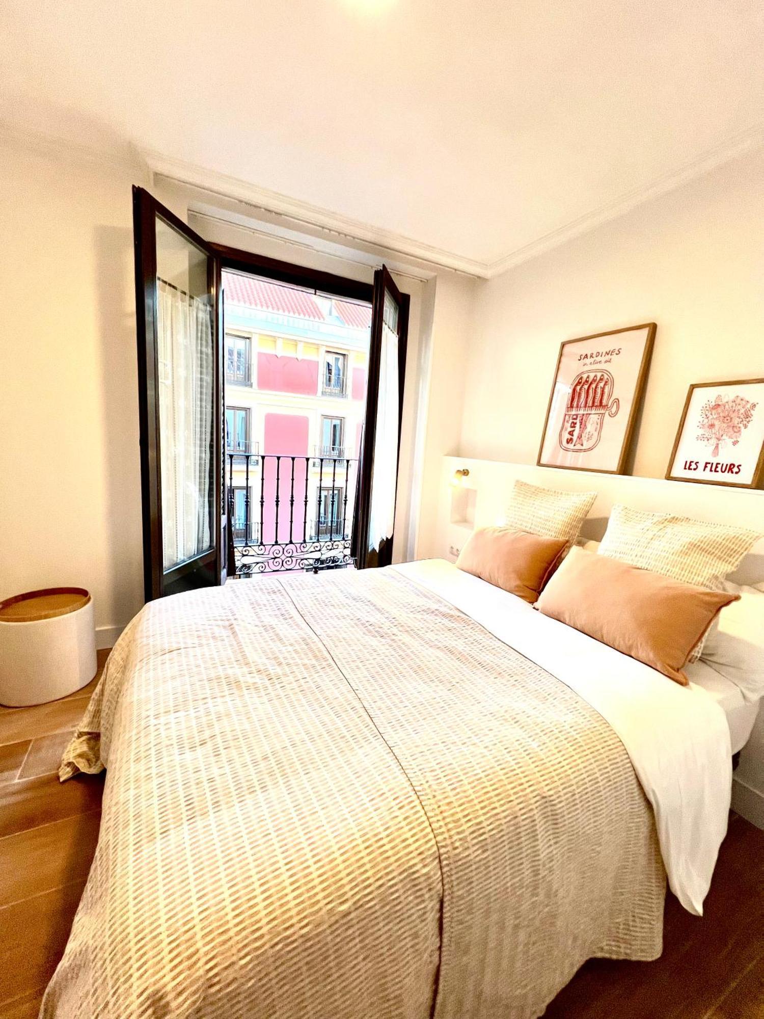 Albergue Miguel Angel Madrid Eksteriør billede