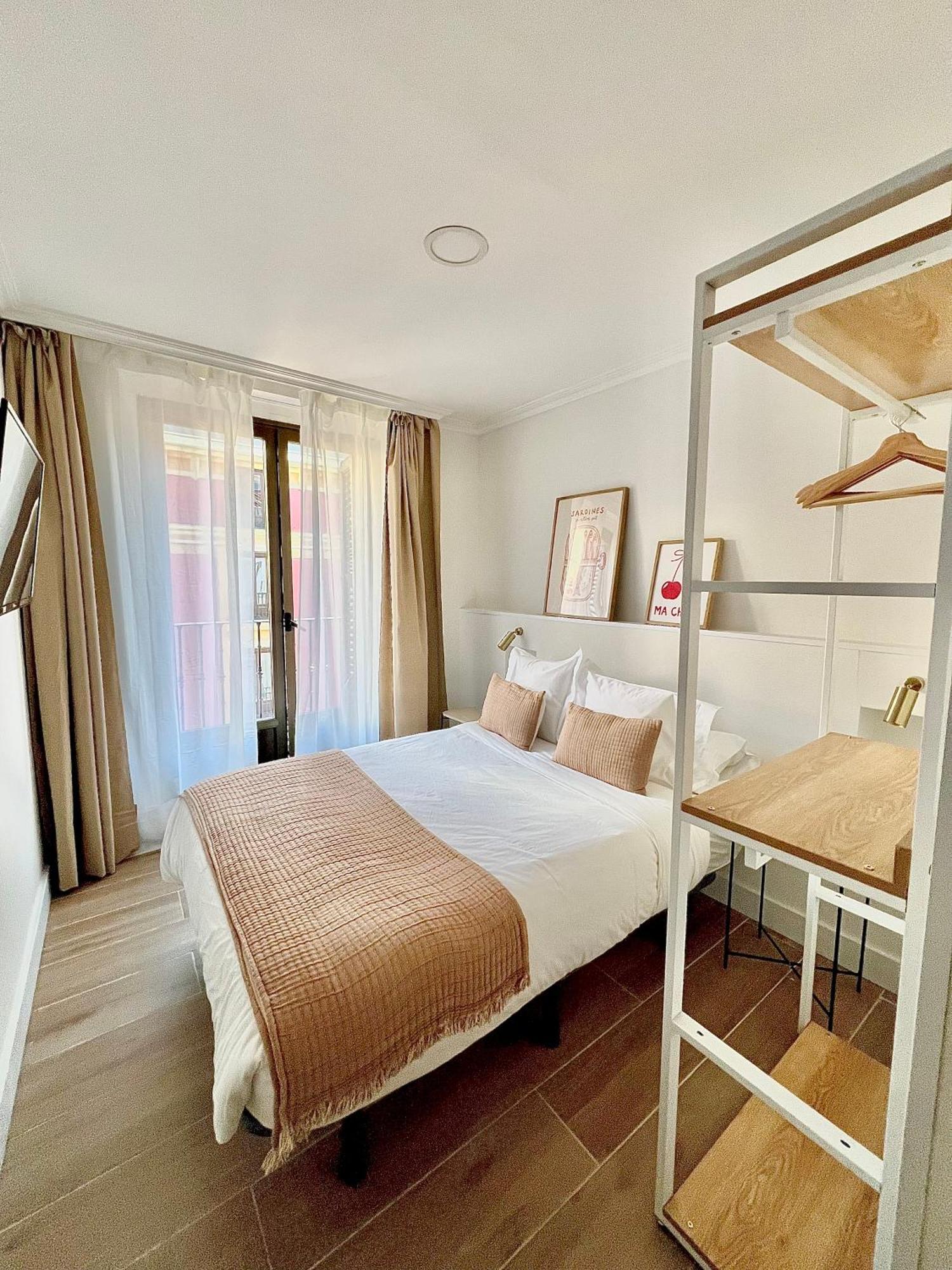 Albergue Miguel Angel Madrid Eksteriør billede